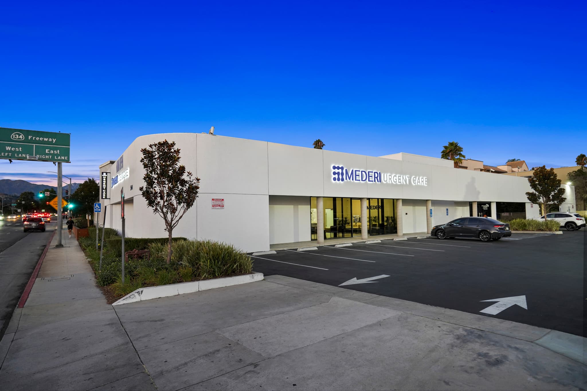 Mederi Los Angeles reception area